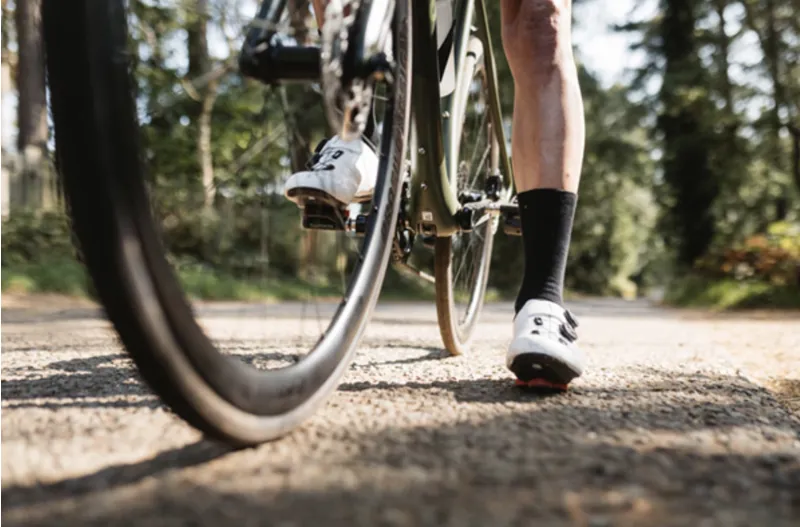 Madison Isoler Merino Deep Winter Socks Olive Green -2